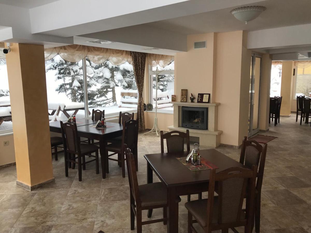 Комплекс Лебанов Hotel Yundola Exterior photo