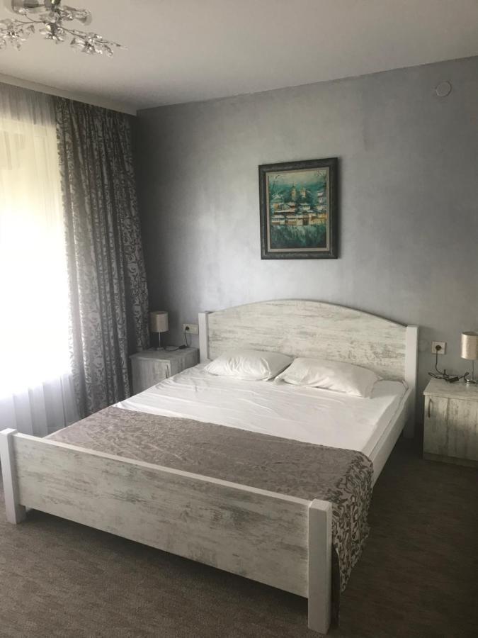 Комплекс Лебанов Hotel Yundola Exterior photo